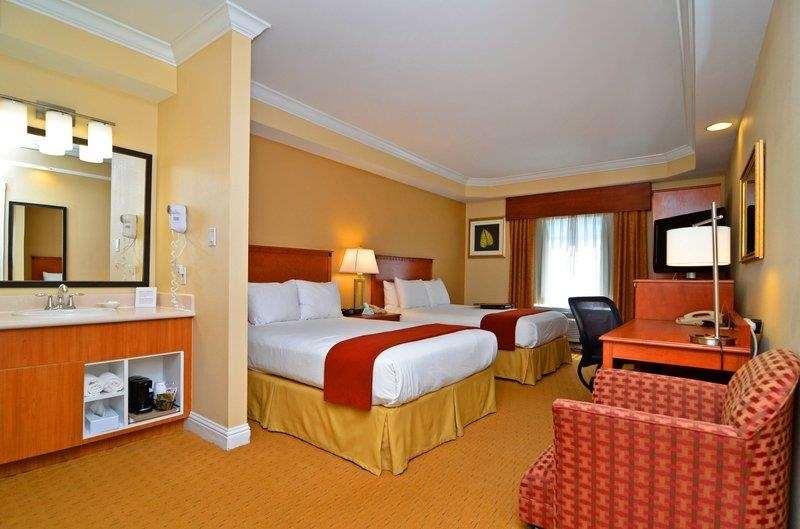 Best Western Plus Kingsland Esterno foto