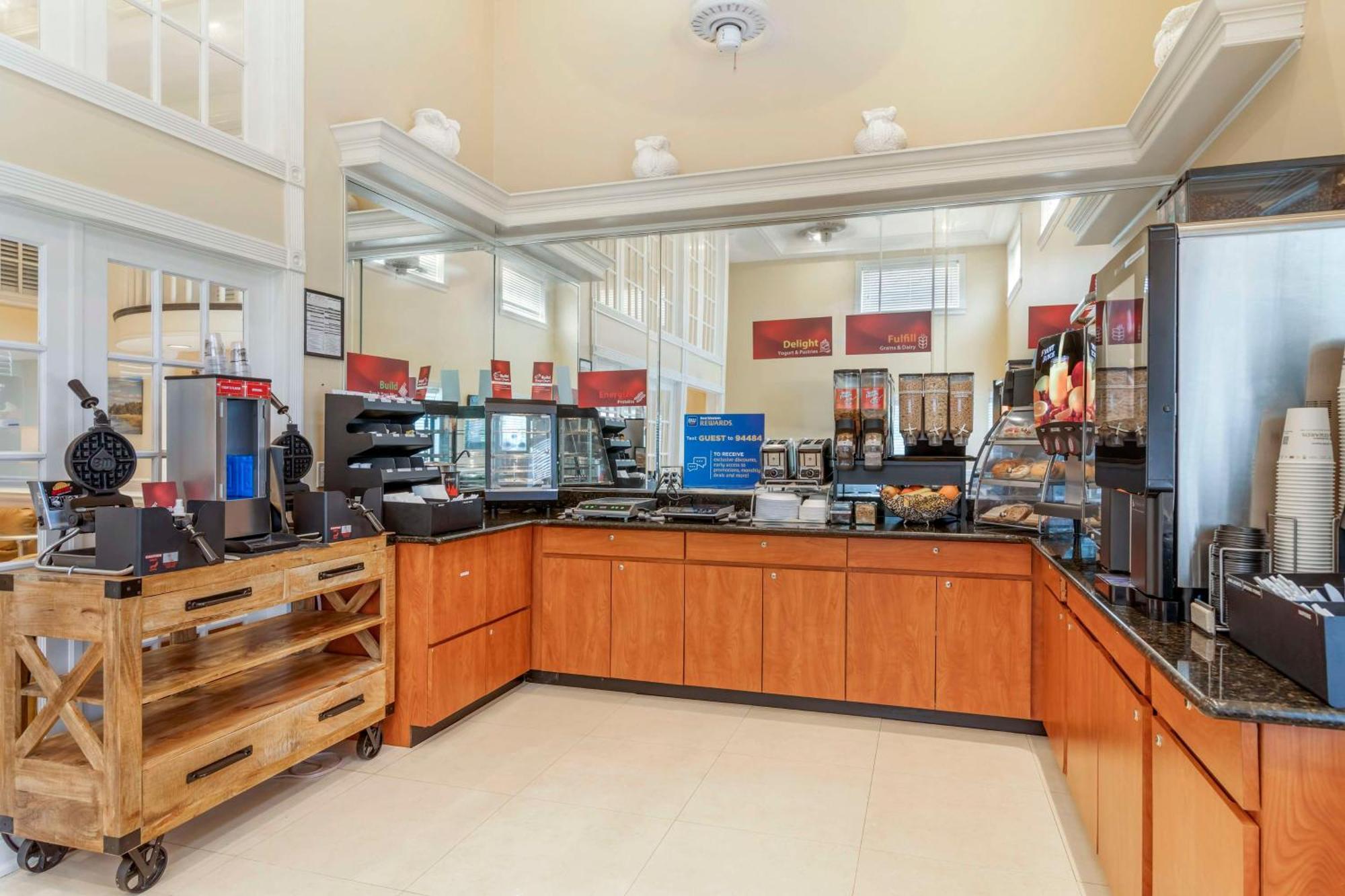 Best Western Plus Kingsland Esterno foto