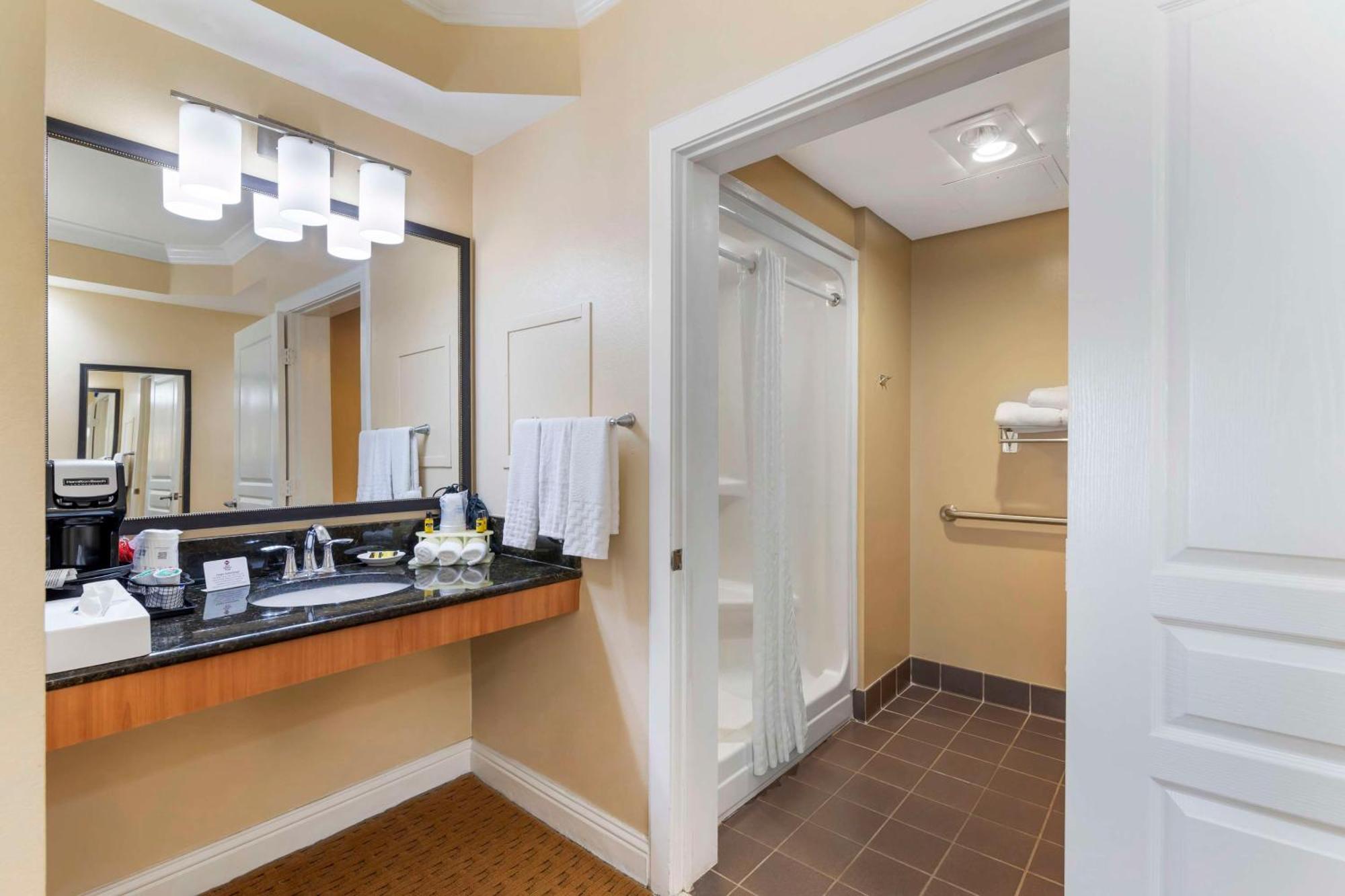 Best Western Plus Kingsland Esterno foto