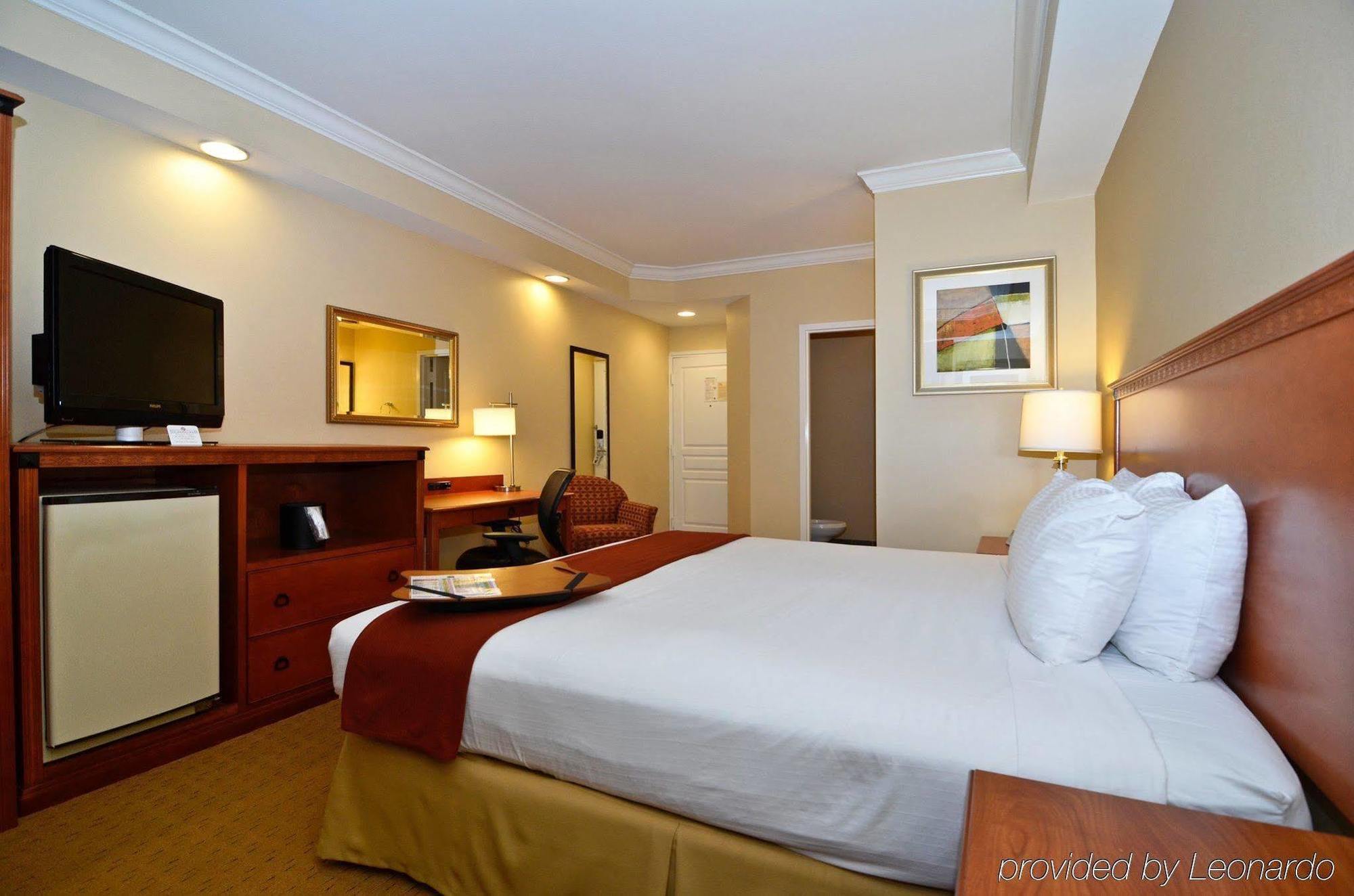 Best Western Plus Kingsland Esterno foto