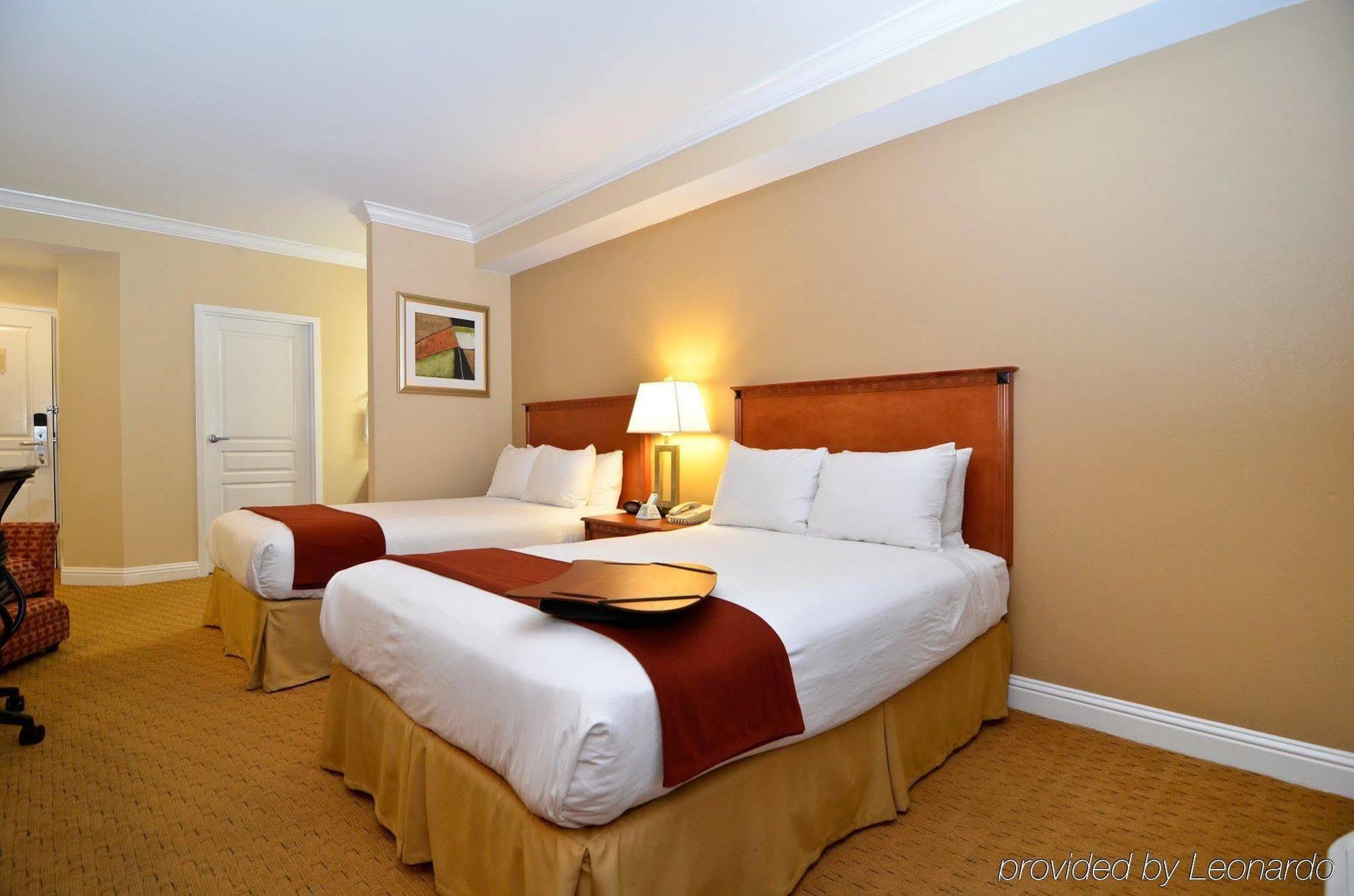 Best Western Plus Kingsland Esterno foto